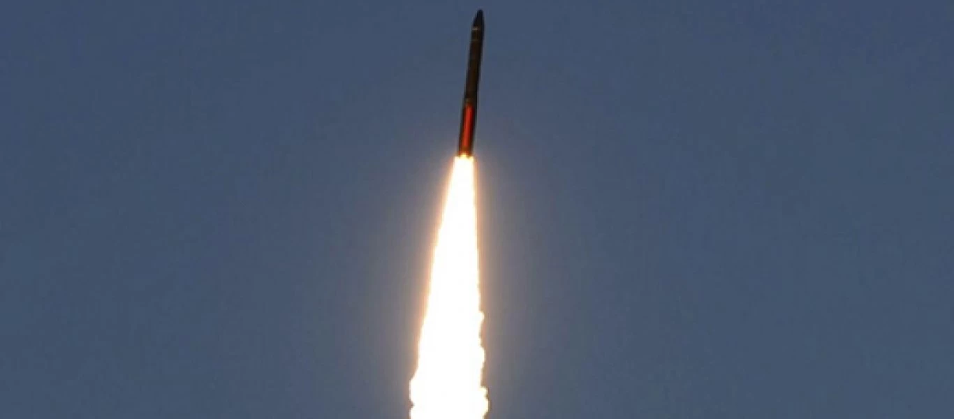 Η Ρωσία προχώρησε στην εκτόξευση διηπειρωτικού βαλλιστικού πυραύλου από υποβρύχιο (βίντεο)